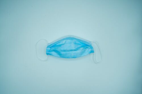 coronavirus Masque bleu fond bleu
